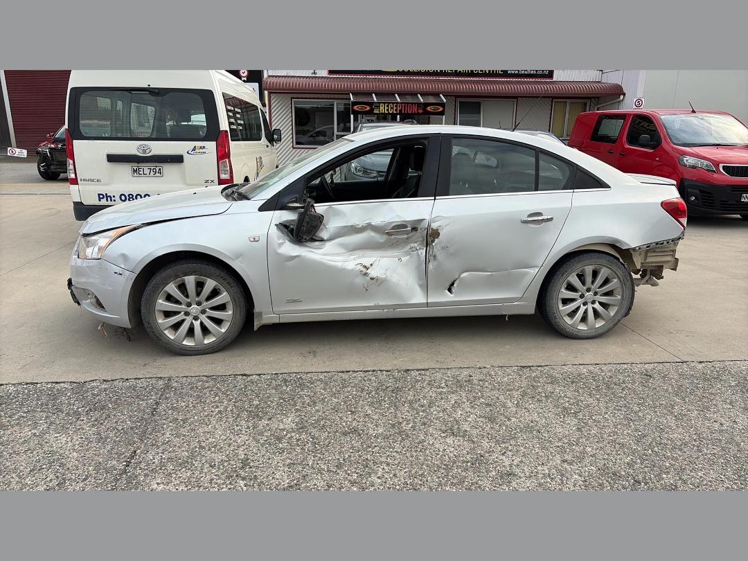 Photo '3' of Holden Cruze Z-Series