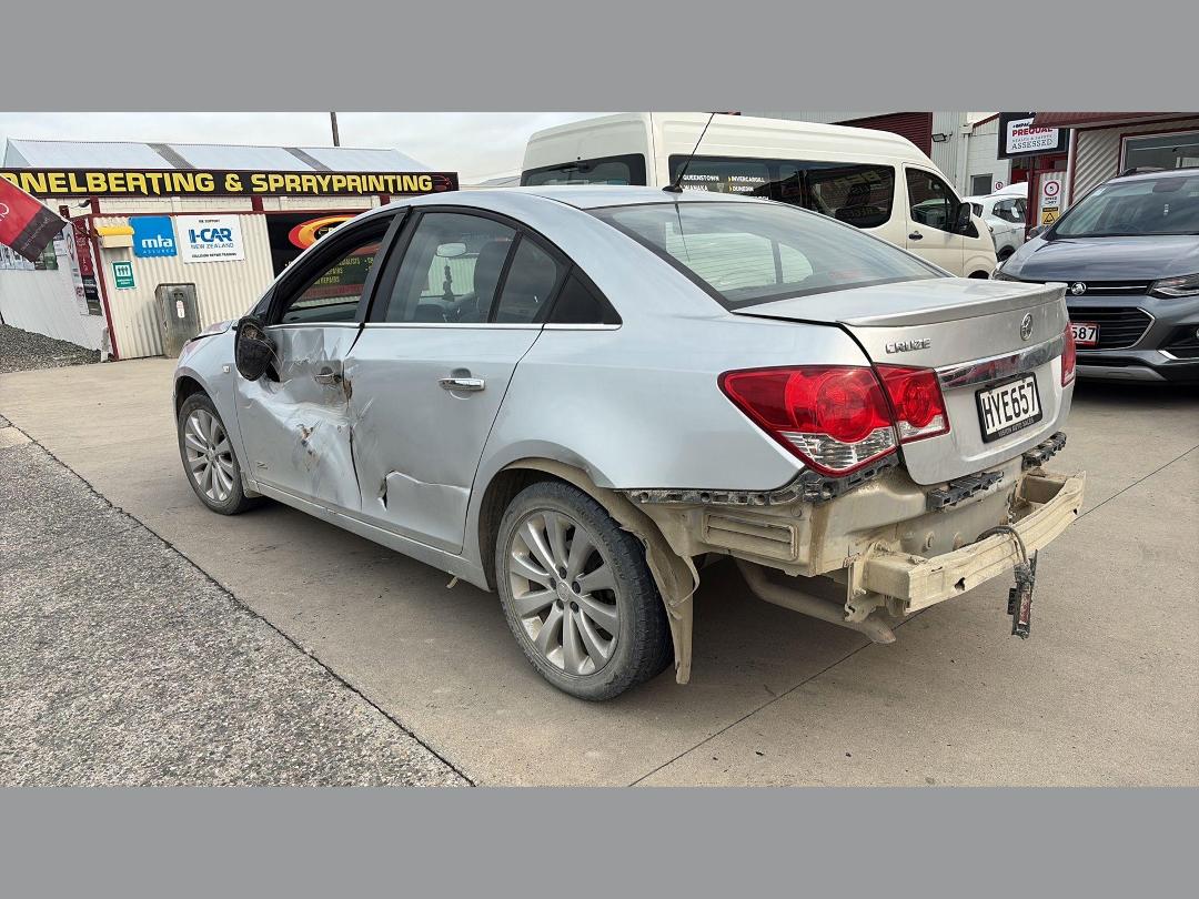 Photo '12' of Holden Cruze Z-Series