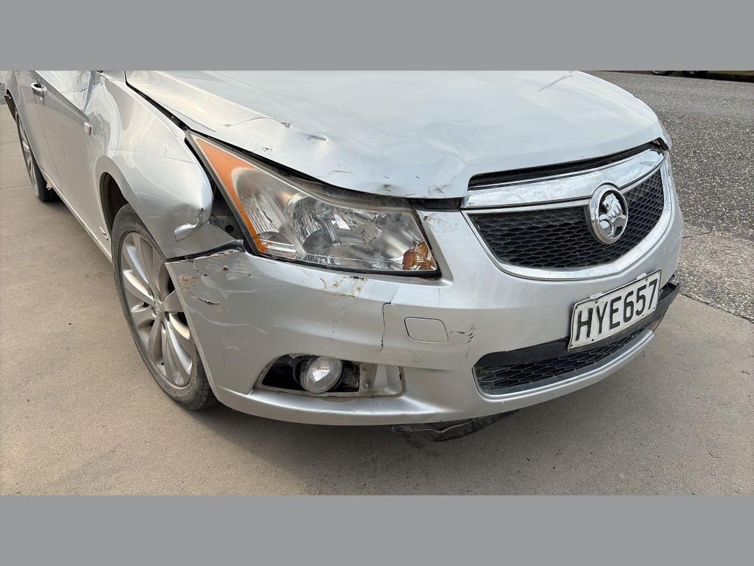 Photo '14' of Holden Cruze Z-Series