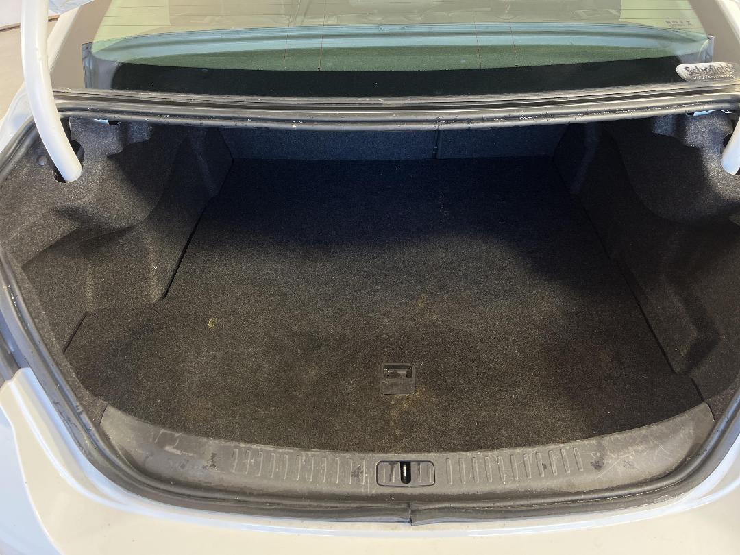 Photo '14' of Holden Malibu Photo '14' of Holden Malibu