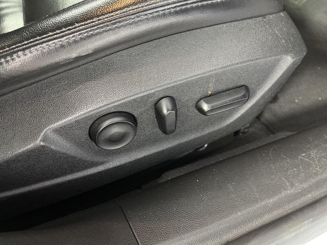 Photo '24' of Holden Malibu Photo '24' of Holden Malibu