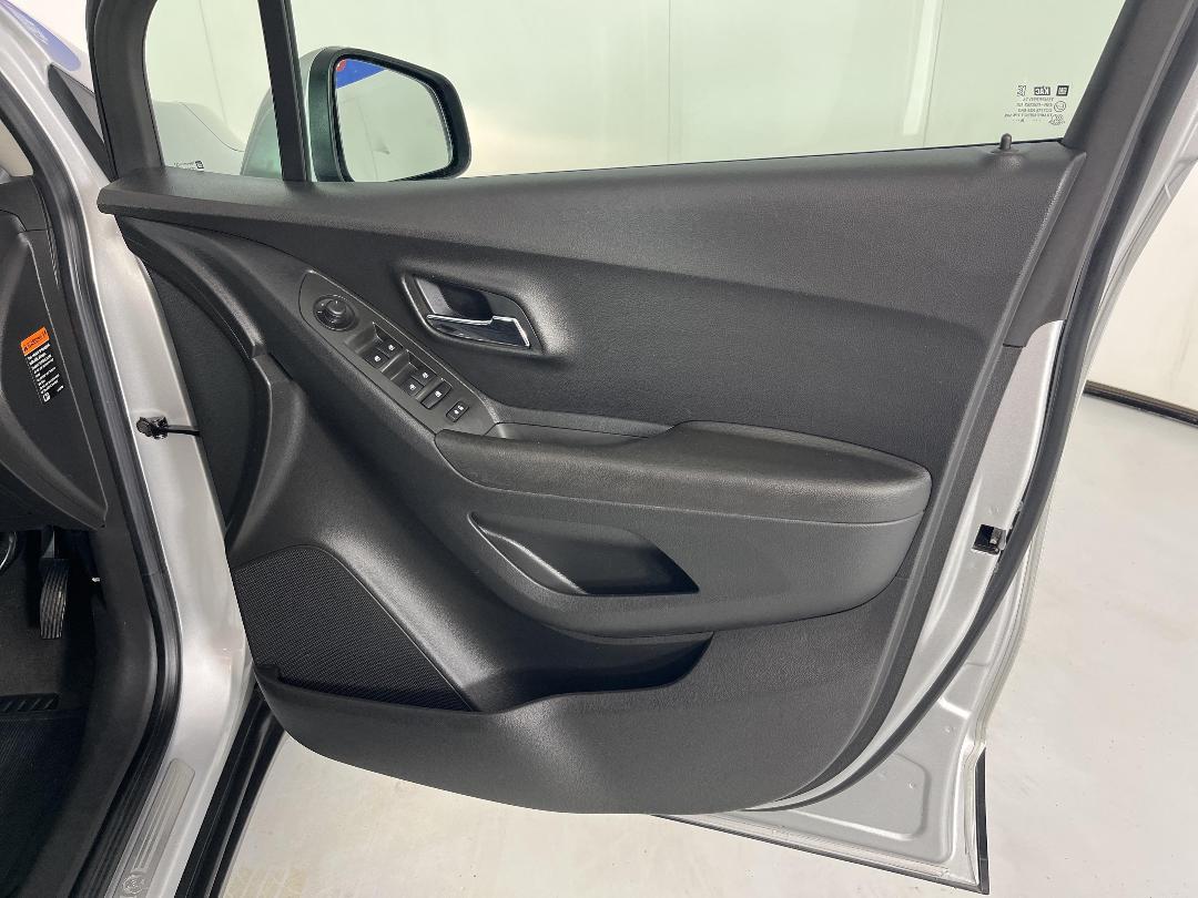 Photo '15' of Holden Trax