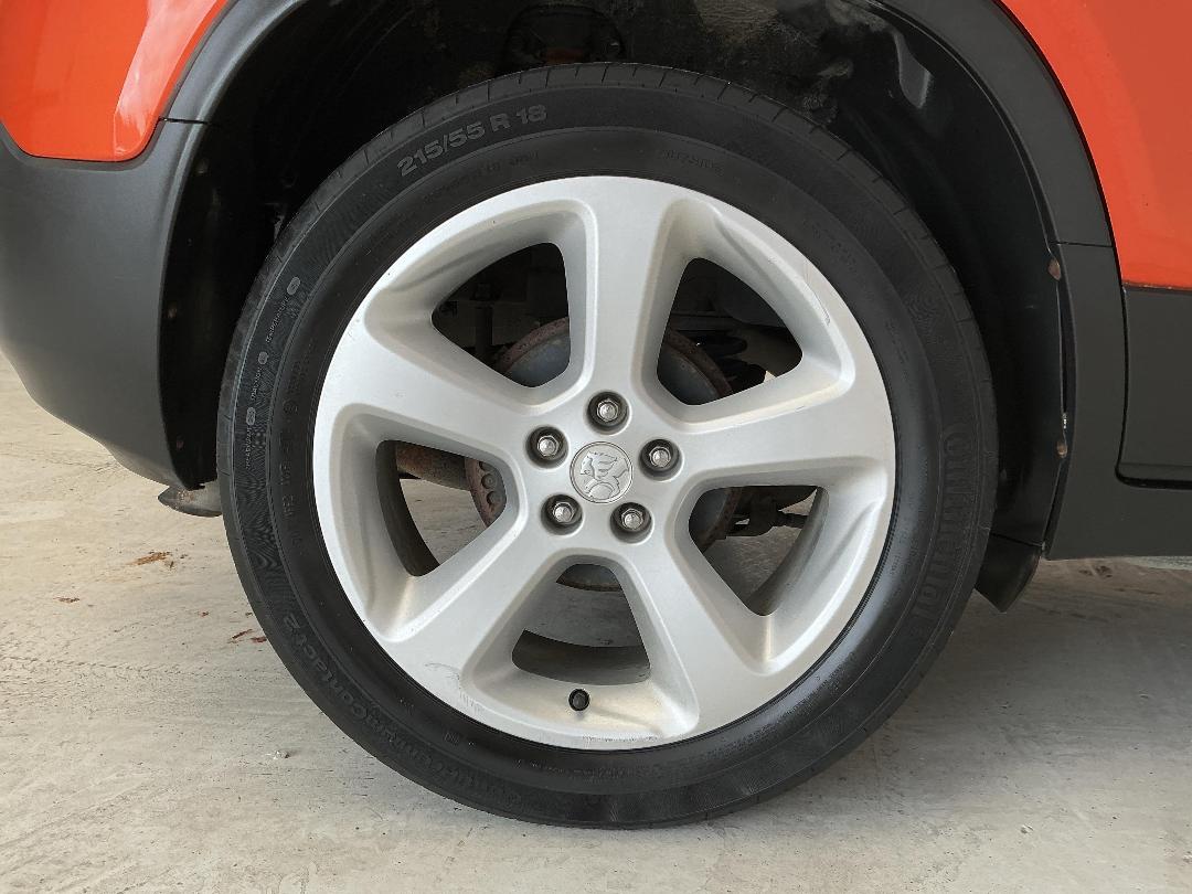 Photo '12' of Holden Trax