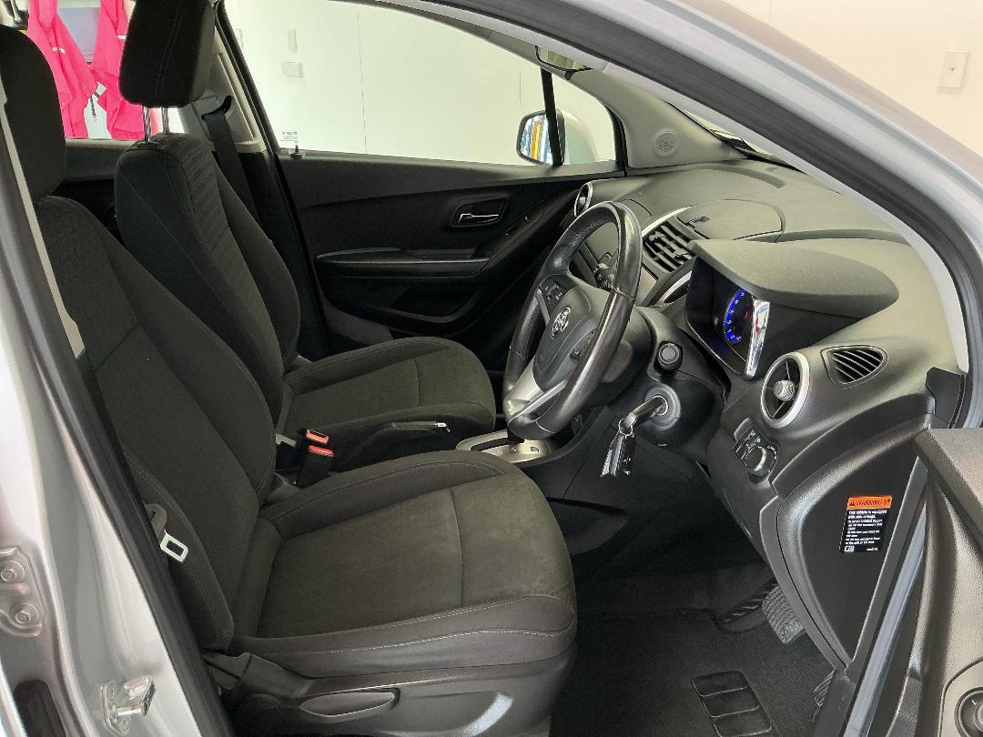 Photo '16' of Holden Trax Photo '16' of Holden Trax