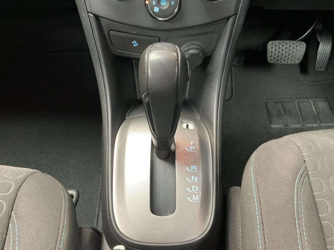 Photo '23' of Holden Trax Photo '23' of Holden Trax