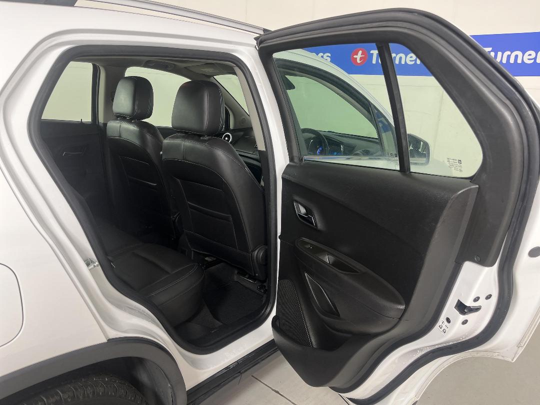 Photo '19' of Holden Trax