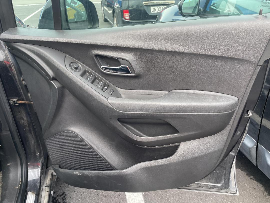 Photo '13' of Holden Trax LTZ