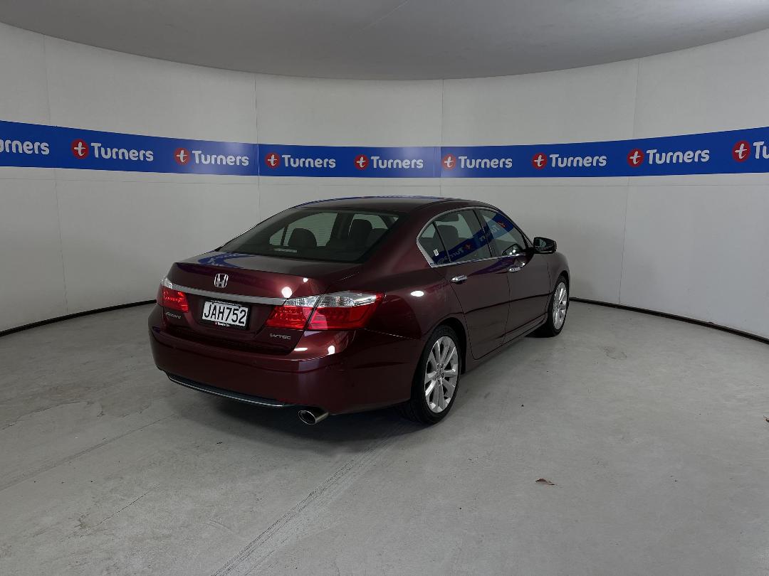 Photo '7' of Honda Accord