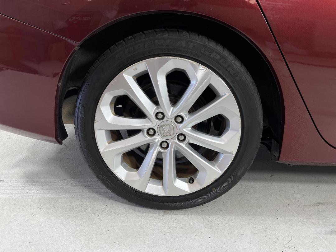 Photo '12' of Honda Accord