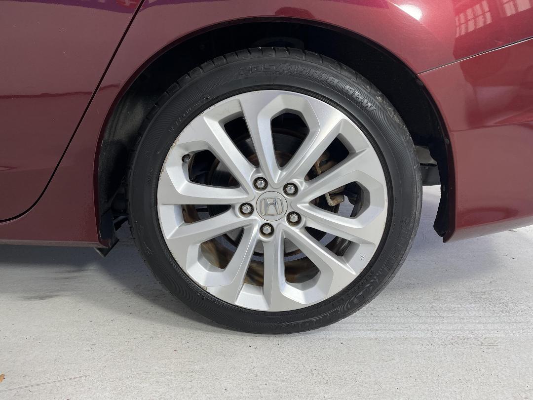 Photo '11' of Honda Accord