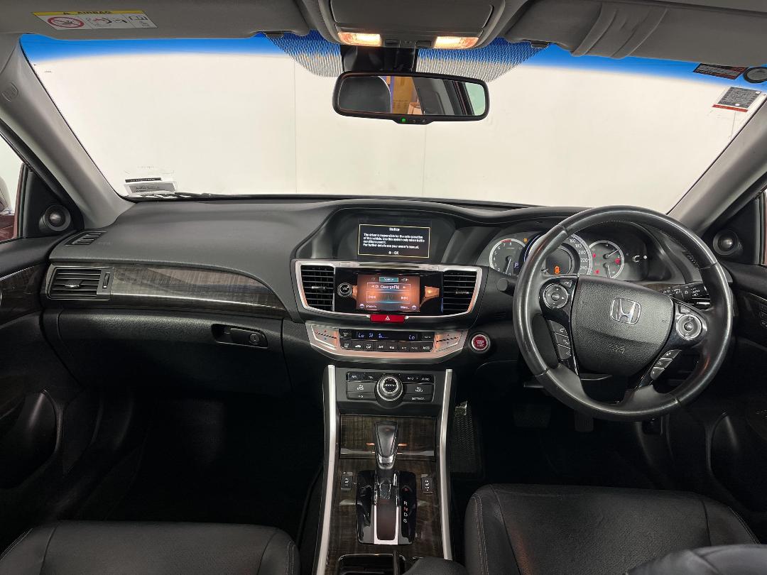 Photo '17' of Honda Accord