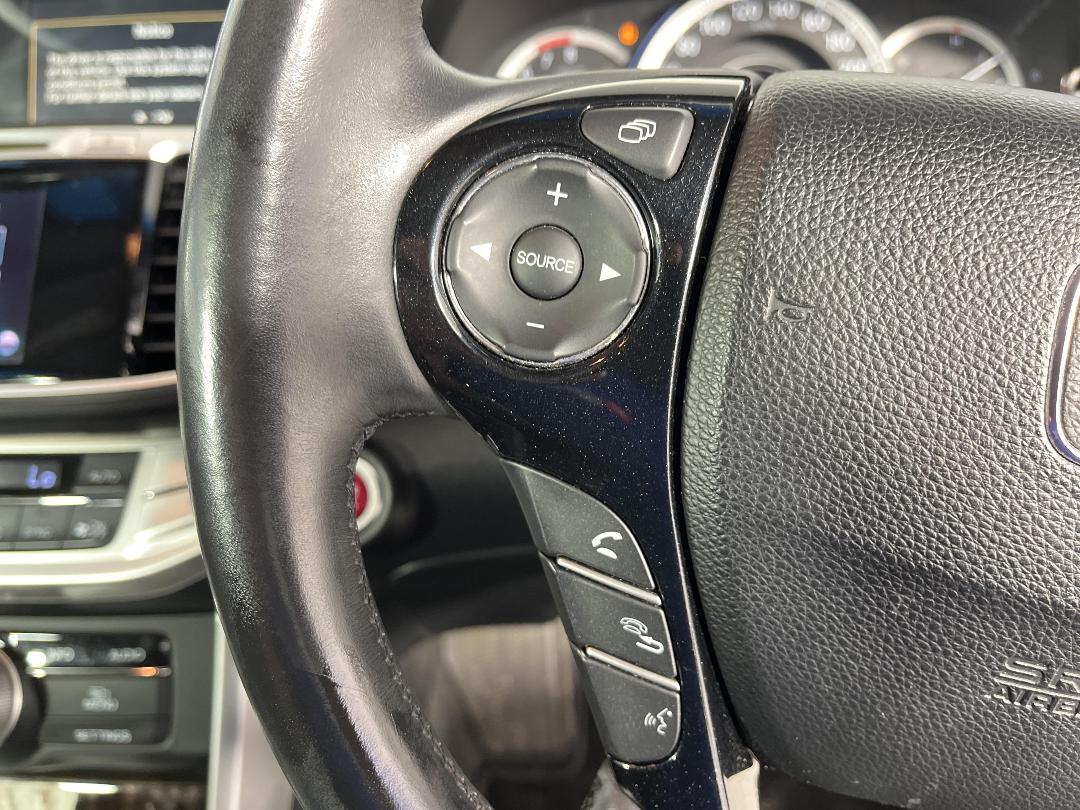 Photo '28' of Honda Accord