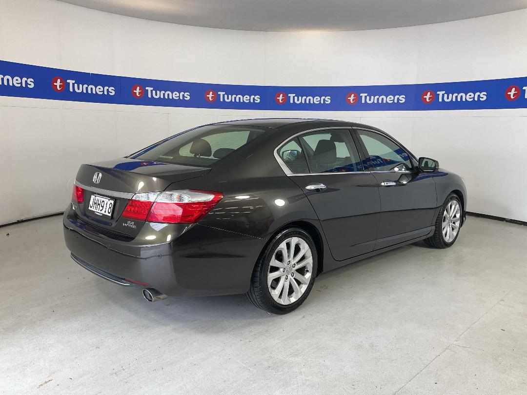 Photo '7' of Honda Accord