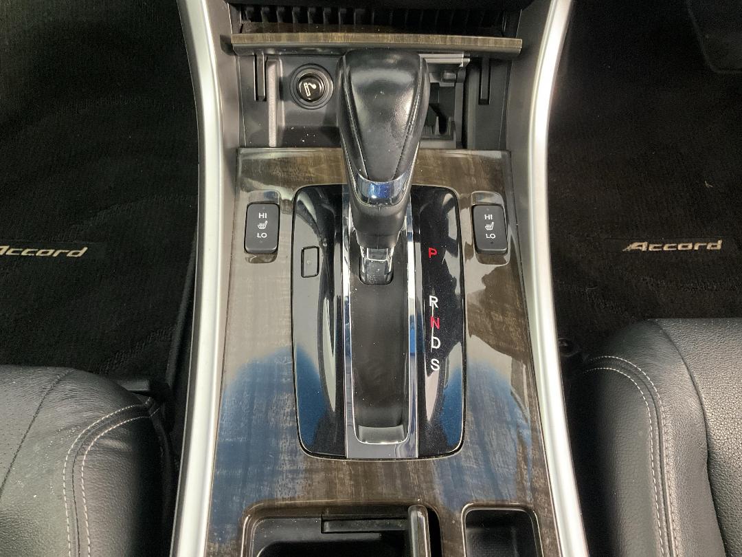 Photo '18' of Honda Accord