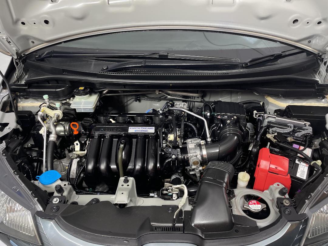 Photo '13' of Honda FIT