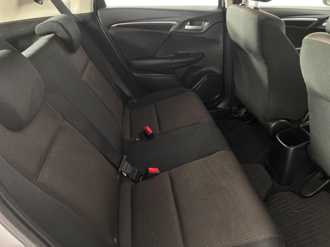 Photo '20' of Honda FIT