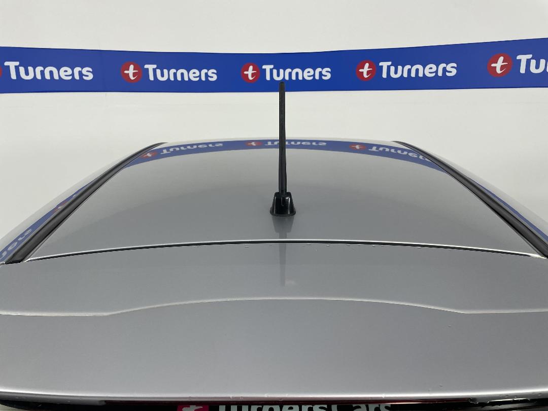 Photo '29' of Honda FIT