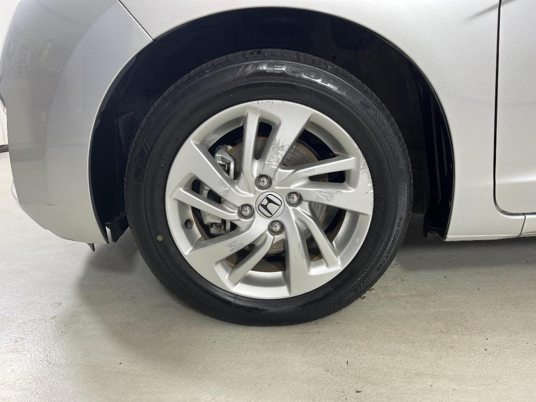 Photo '10' of Honda FIT Photo '10' of Honda FIT