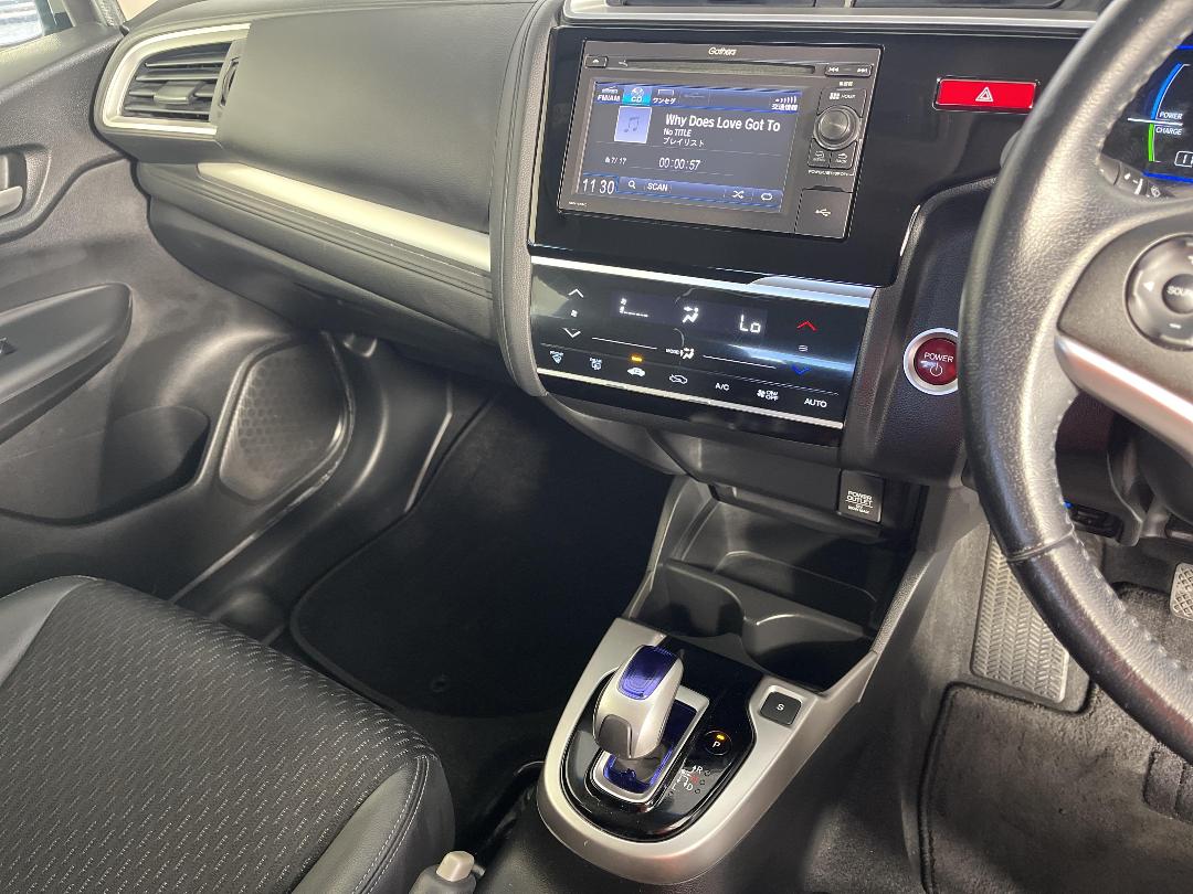 Photo '18' of Honda FIT Photo '18' of Honda FIT