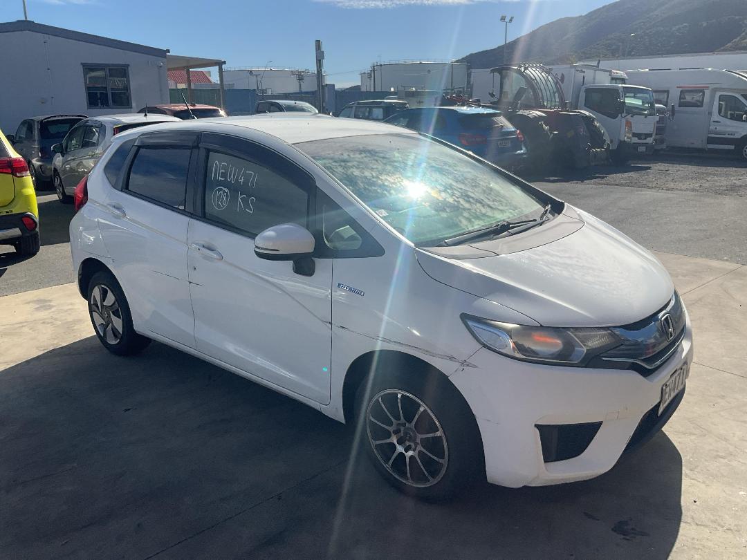 Photo '6' of Honda FIT Hybrid