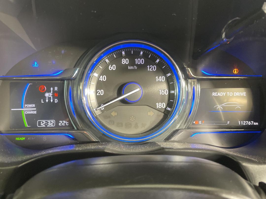 Photo '21' of Honda Grace Photo '21' of Honda Grace