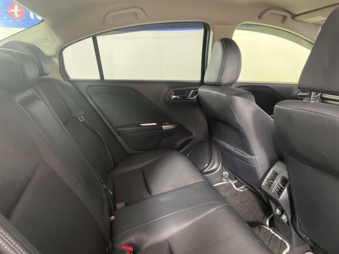 Photo '20' of Honda Grace Photo '20' of Honda Grace