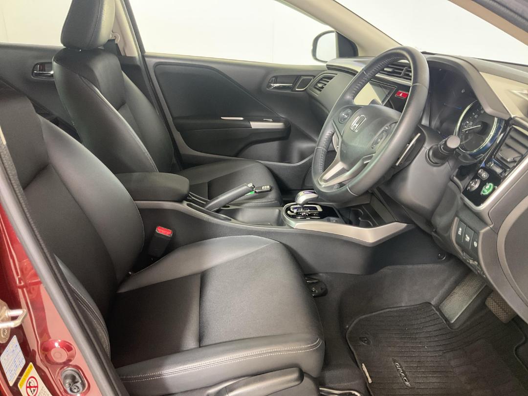 Photo '16' of Honda Grace