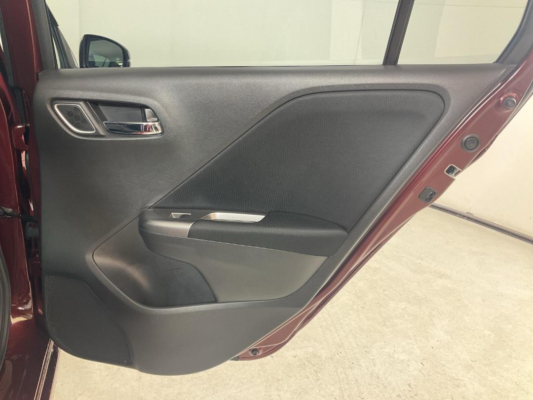 Photo '19' of Honda Grace