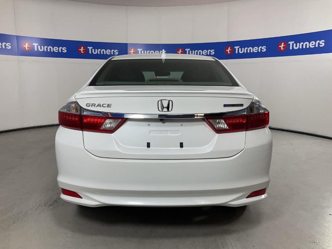 Photo '6' of Honda Grace Photo '6' of Honda Grace