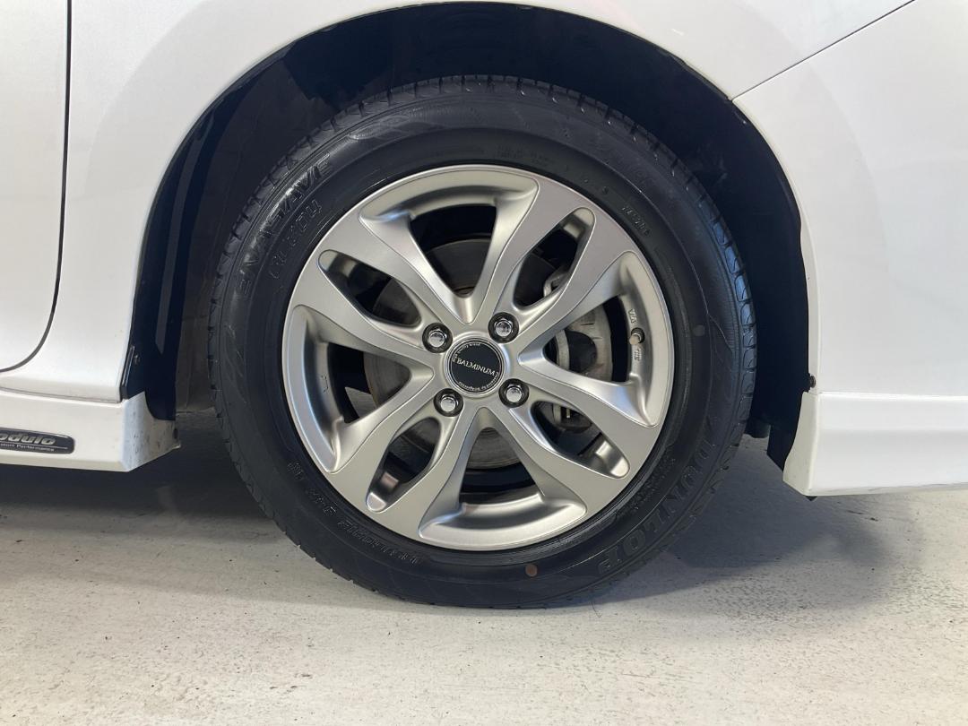 Photo '9' of Honda Grace Photo '9' of Honda Grace