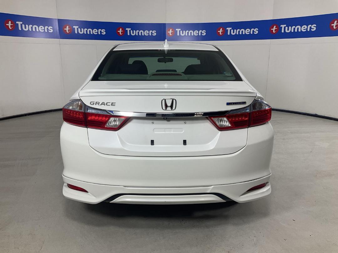 Photo '6' of Honda Grace Photo '6' of Honda Grace