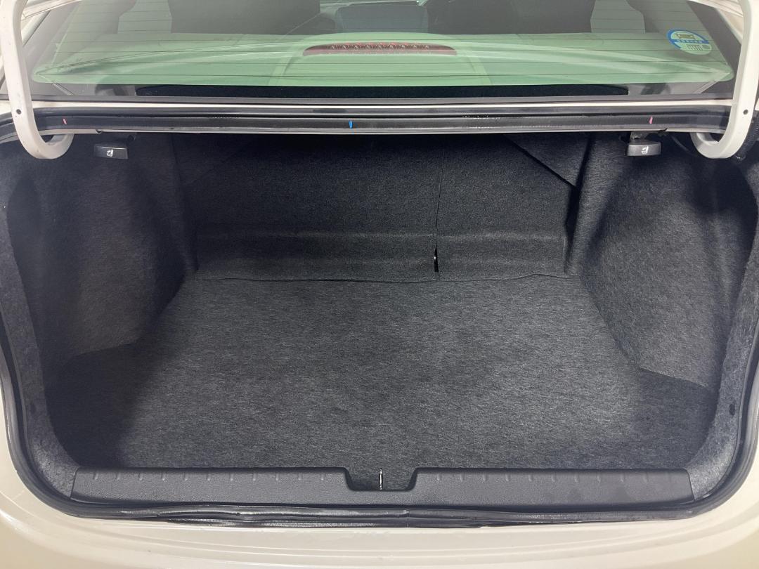 Photo '14' of Honda Grace Photo '14' of Honda Grace