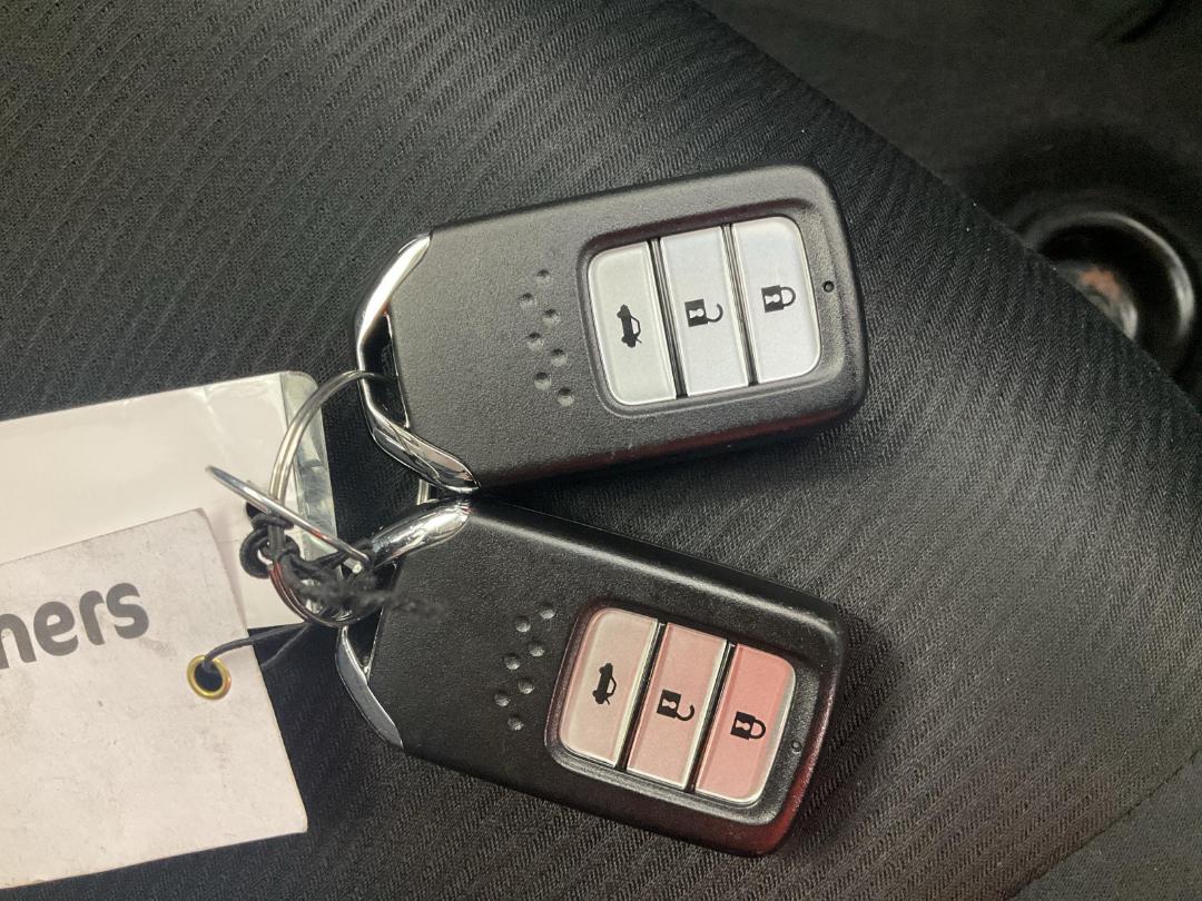 Photo '22' of Honda Grace Photo '22' of Honda Grace