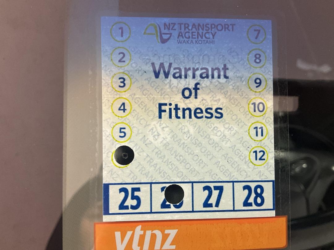 Photo '23' of Honda Grace Photo '23' of Honda Grace