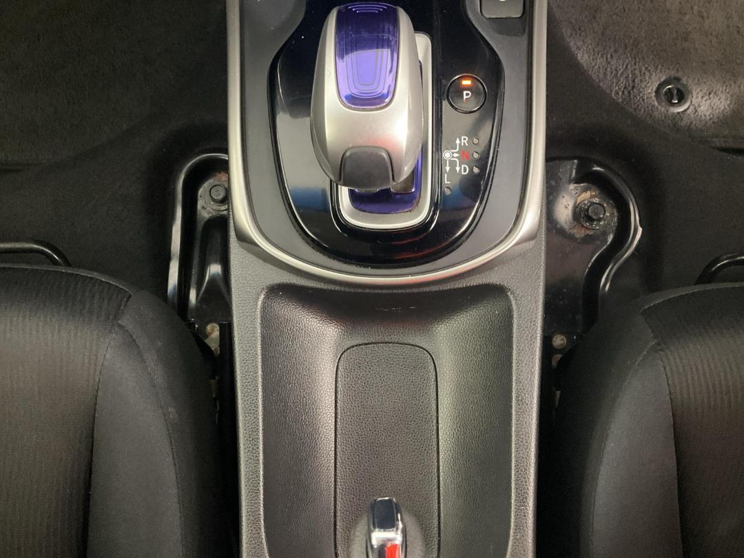 Photo '18' of Honda Grace Photo '18' of Honda Grace