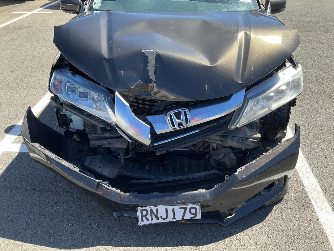 Photo '5' of Honda Grace Photo '5' of Honda Grace