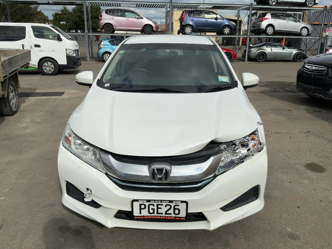 Photo '2' of Honda Grace Hybrid Photo '2' of Honda Grace Hybrid