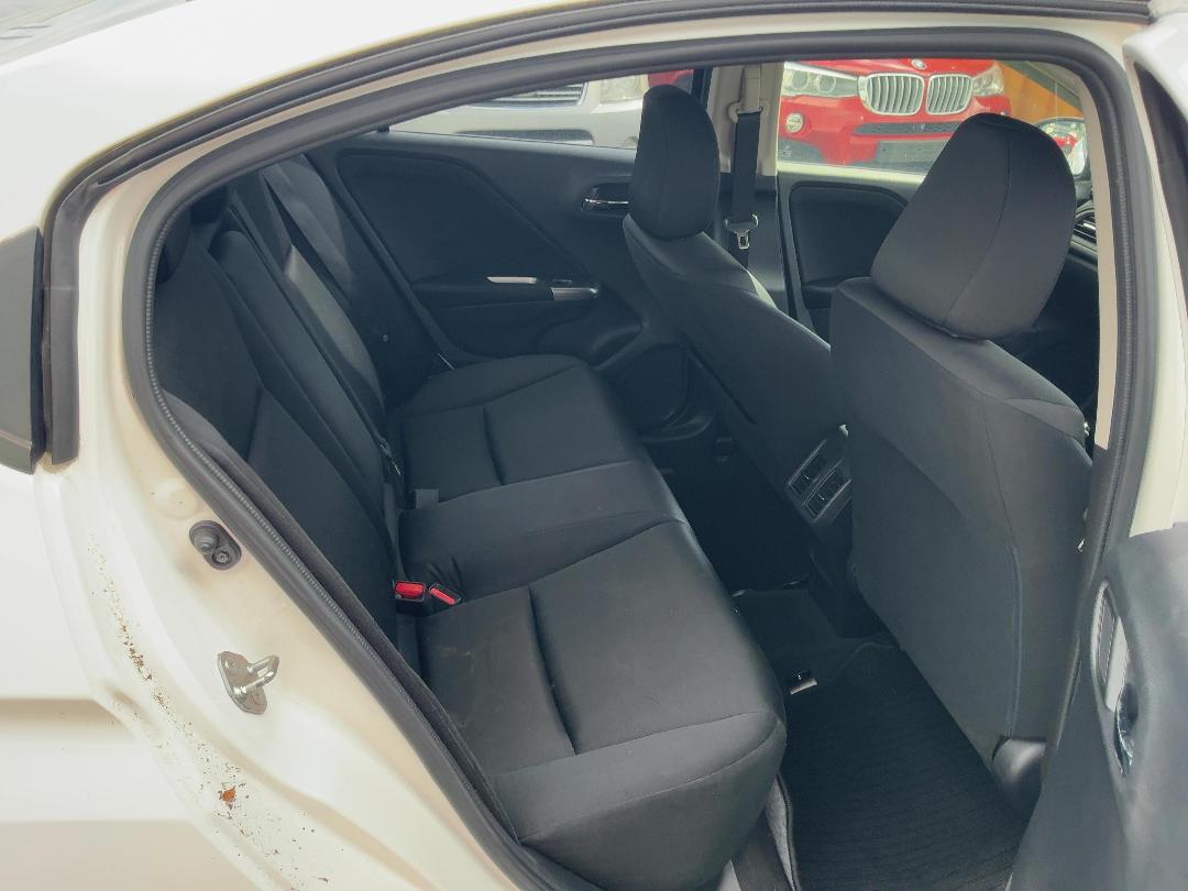 Photo '16' of Honda Grace Hybrid Photo '16' of Honda Grace Hybrid