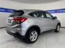 Thumbnail '7' of Honda HR-V Thumbnail '7' of Honda HR-V