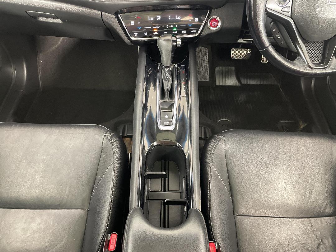 Photo '18' of Honda HR-V