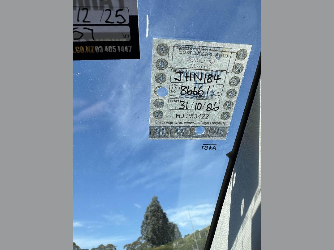 Photo '6' of Honda HR-V S