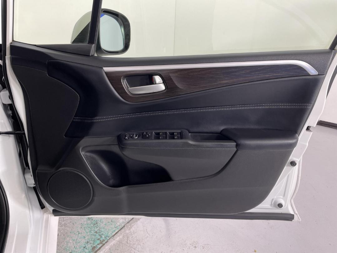 Photo '15' of Honda Jade