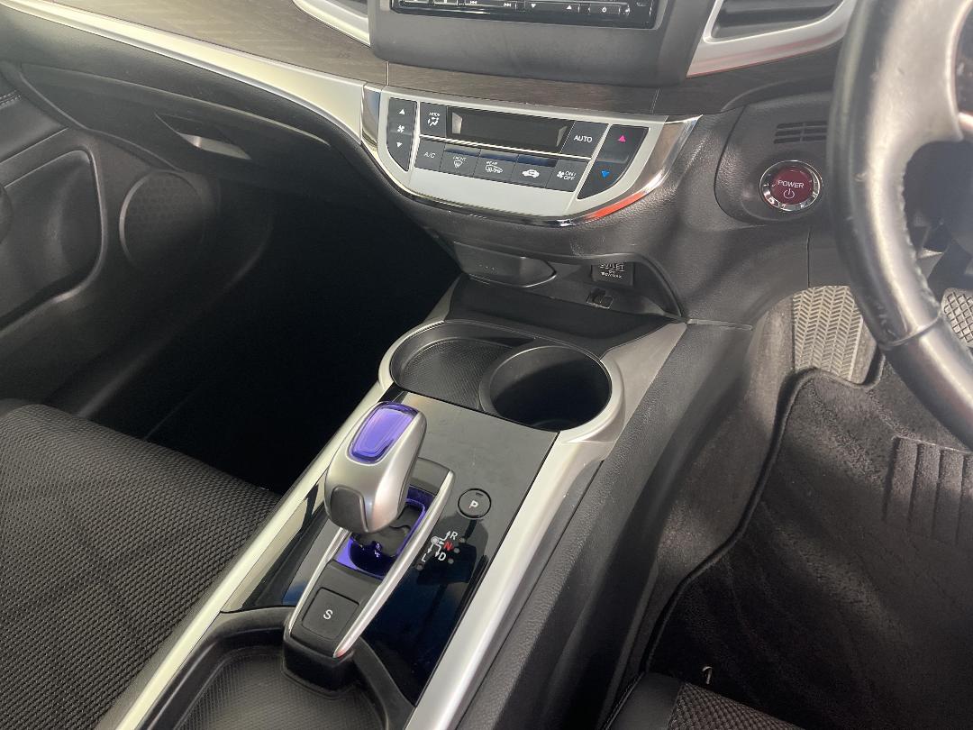 Photo '18' of Honda Jade Photo '18' of Honda Jade