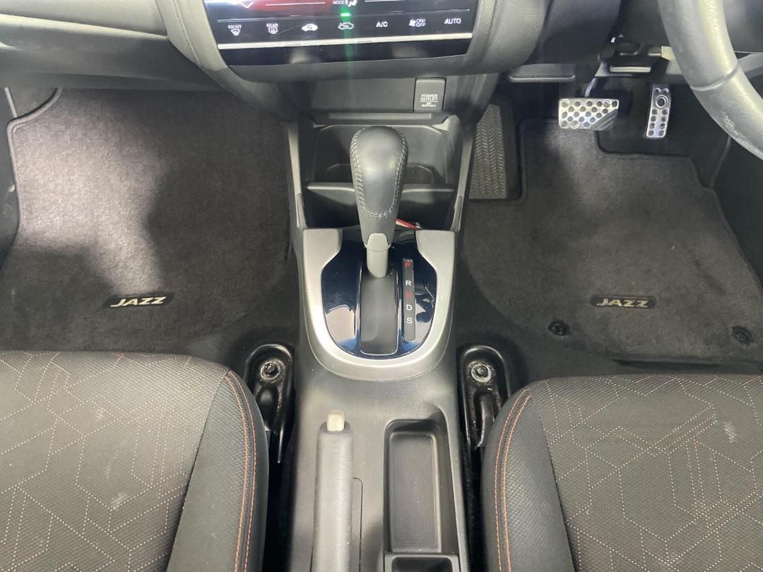 Used Honda Jazz RS 2015 Penrose Great South Road at Turners Cars