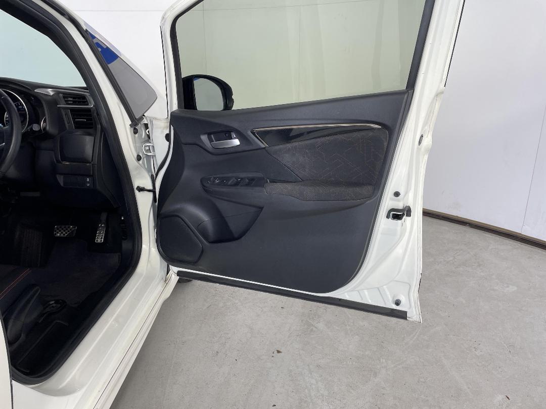 Photo '15' of Honda Jazz