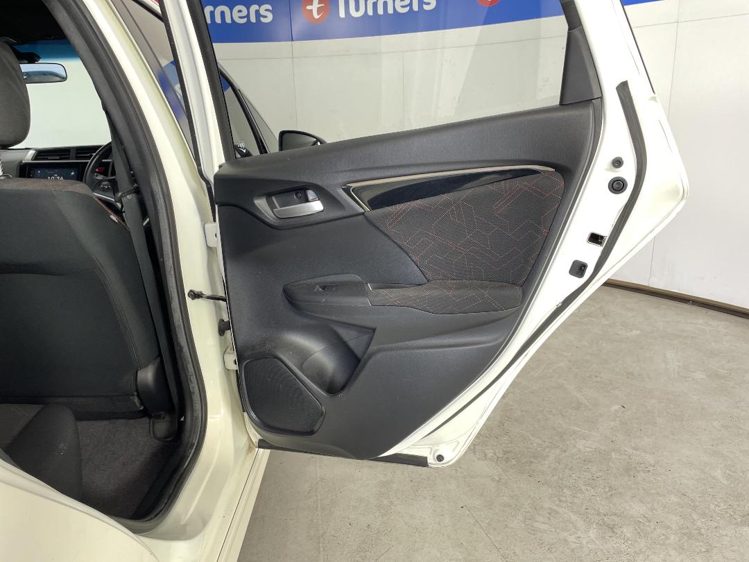 Photo '19' of Honda Jazz