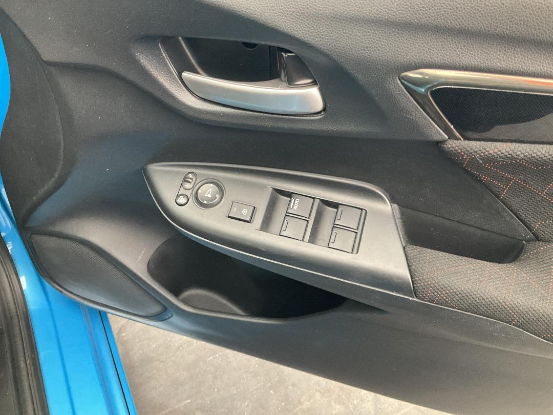 Photo '16' of Honda Jazz RS Photo '16' of Honda Jazz RS