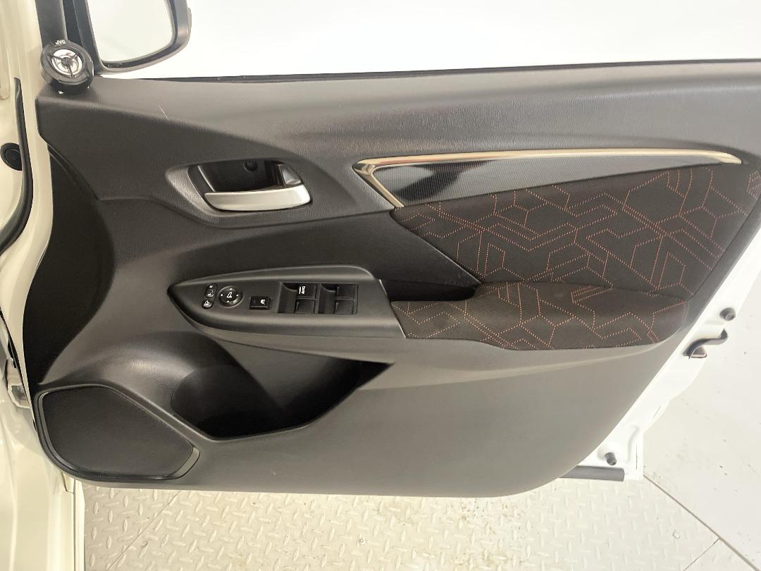 Photo '15' of Honda Jazz Photo '15' of Honda Jazz