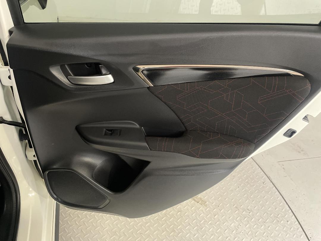 Photo '19' of Honda Jazz Photo '19' of Honda Jazz