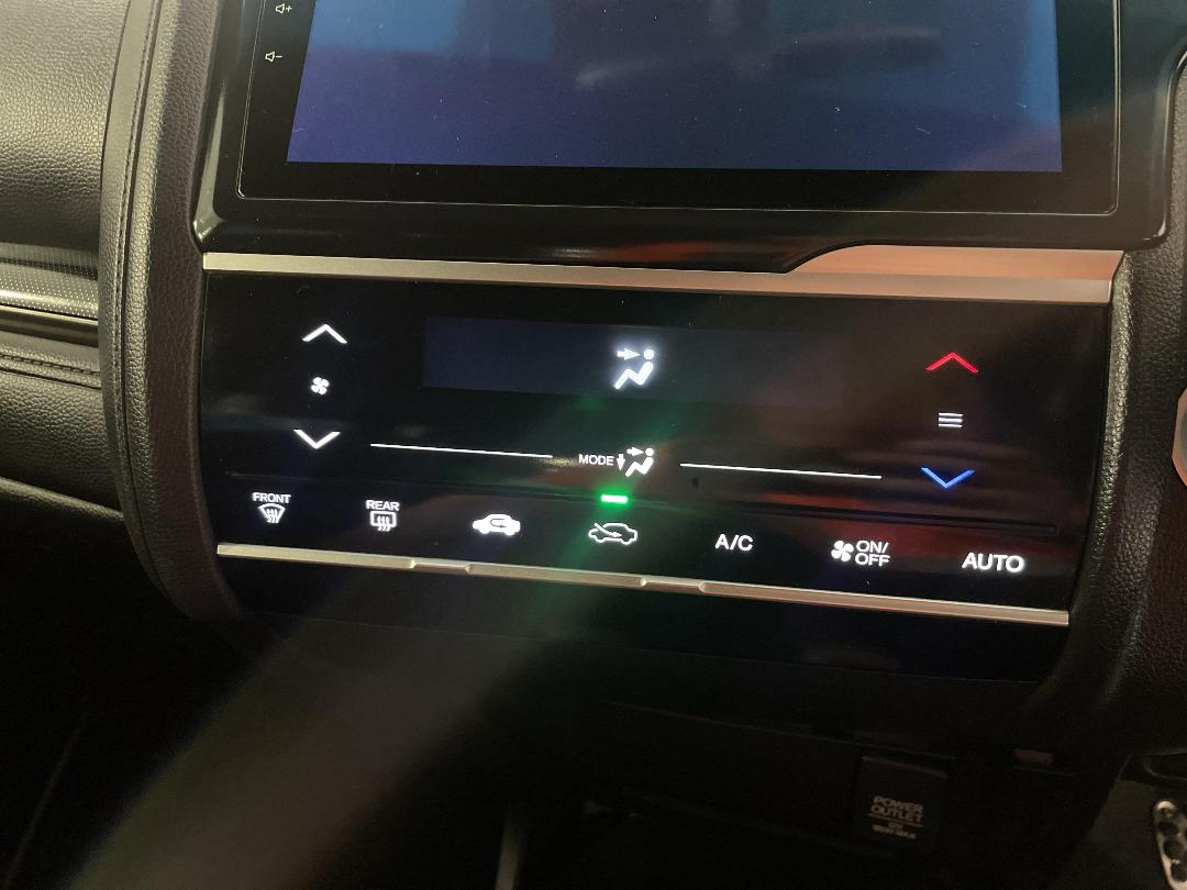 Photo '30' of Honda Jazz Photo '30' of Honda Jazz